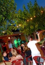 Im Herzen des Campingplatzes gelegen finden Sie das Patio