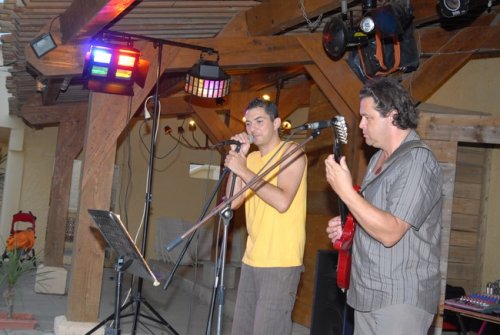 Musician's evening at the Patio of the campground