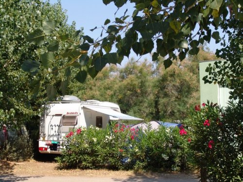 Caravan at the Beauséjour campground next to the Mediterranean sea